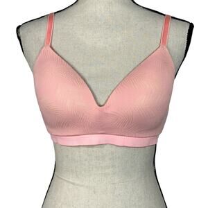 Victoria’s Secret SZ 36C T-Shirt Bra Lightly Lined Wireless Adjustable Straps